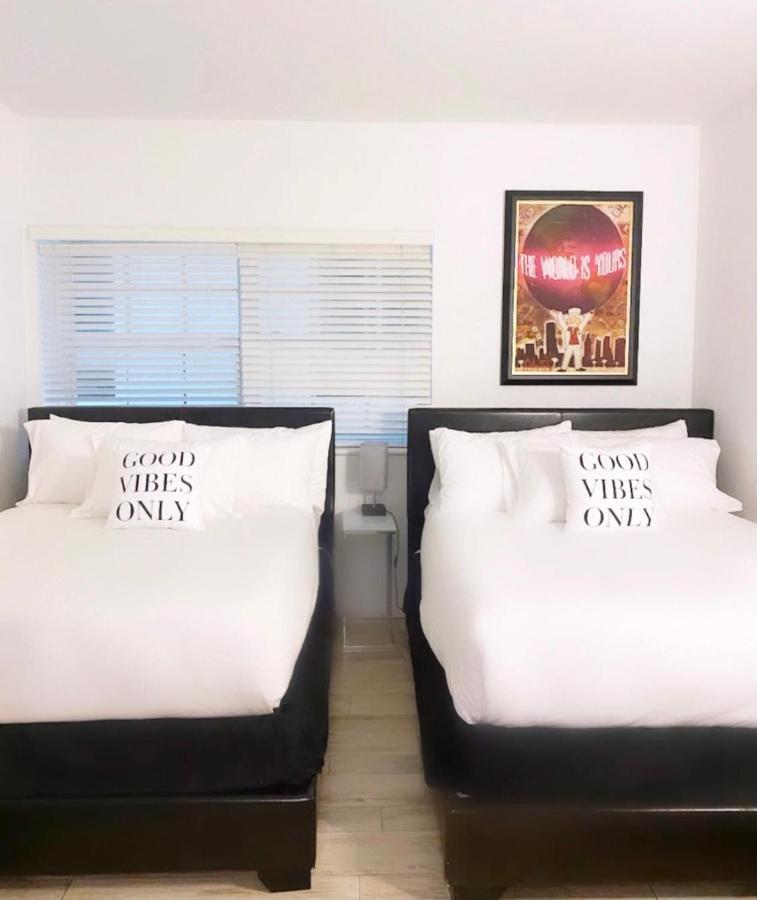2 Bedroom Ocean Drive Newly Renovated Маямі-Біч Екстер'єр фото