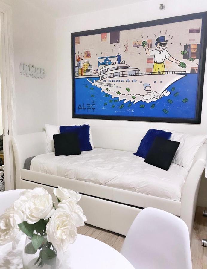 2 Bedroom Ocean Drive Newly Renovated Маямі-Біч Екстер'єр фото