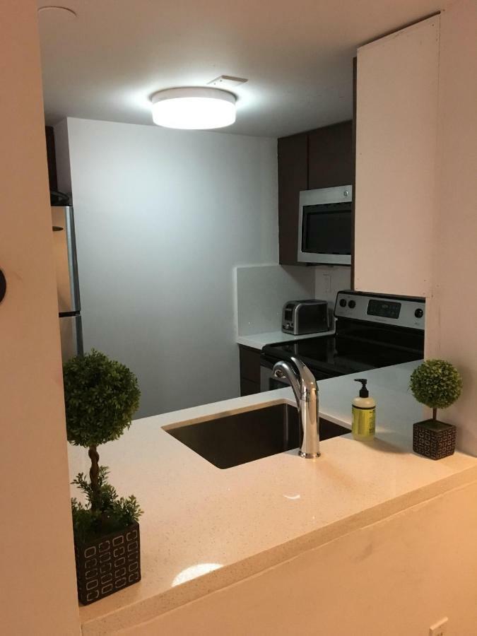 2 Bedroom Ocean Drive Newly Renovated Маямі-Біч Екстер'єр фото